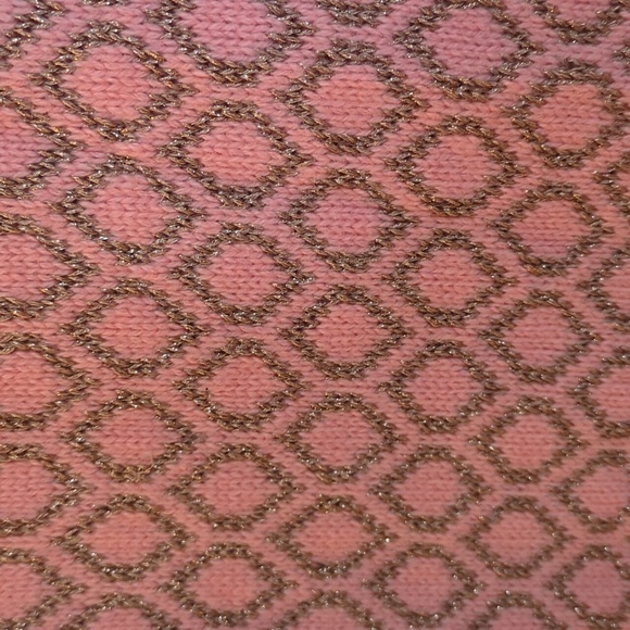 DOLCE VITA CORAL & METALLIC GOLD SWEATER - Picture 8 of 9